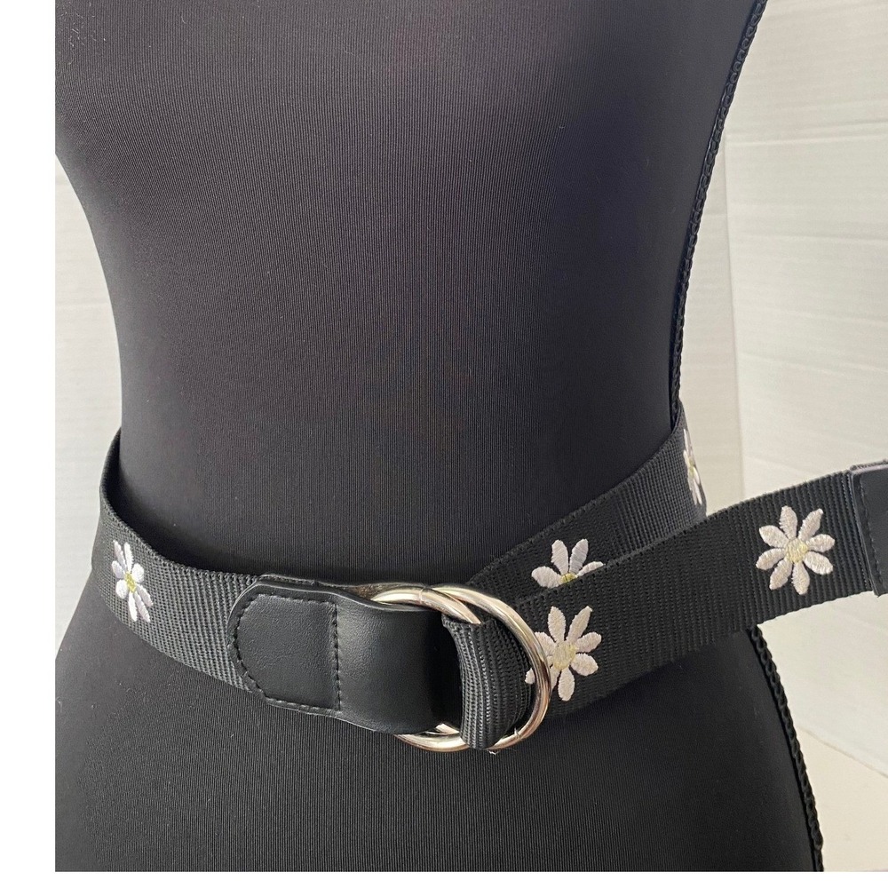 Unbranded D-Ring Belt Women OS Black Embroidered Daisy Floral Canvas Webbing